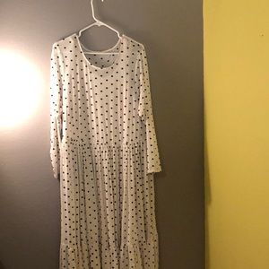 Super cute ivory torrid dress w/ black polka dots